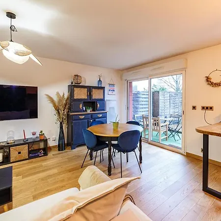 Le Saint Cyr - Bel Appartement, Parking & Terrasse Rennes Exterior foto