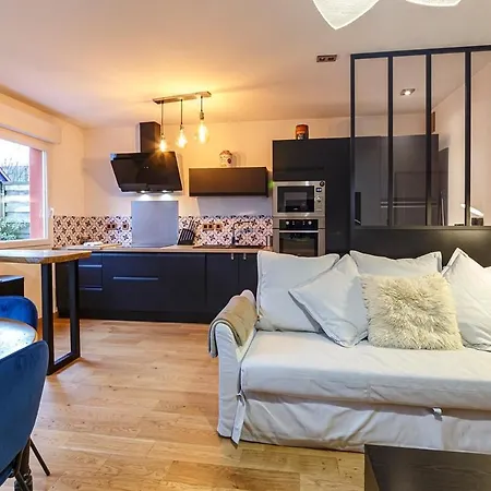 Le Saint Cyr - Bel Appartement, Parking & Terrasse Rennes Exterior foto