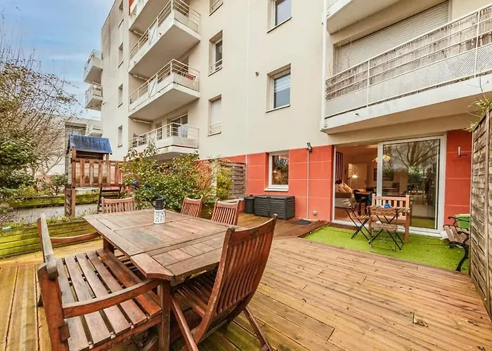 Le Saint Cyr - Bel Appartement, Parking & Terrasse