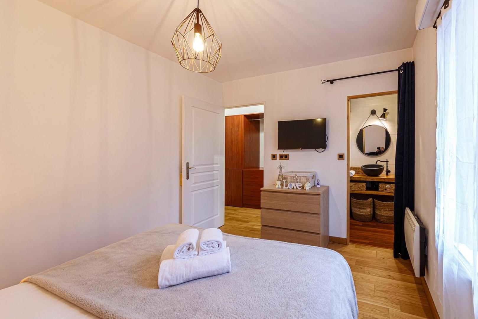 Appartamento Le Saint Cyr - Bel Appartement, Parking & Terrasse Rennes